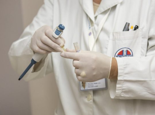 Fits Like A Glove: Latex Gloves, Vinyl Gloves, Nitrile Gloves