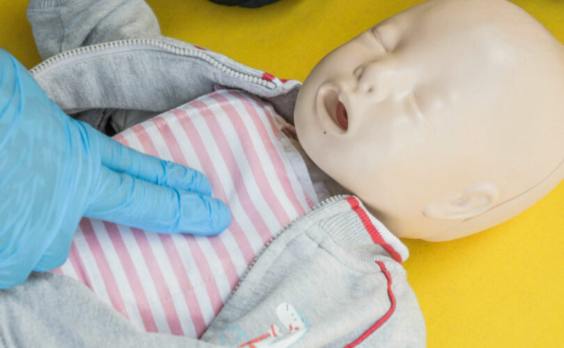 bls vs cpr on a practice doll-01