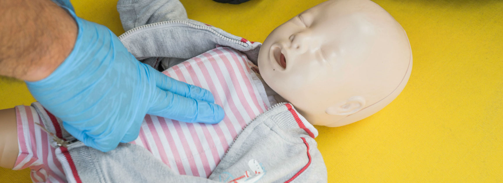 bls vs cpr on a practice doll-01