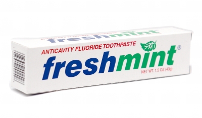 Freshmint Anticavity Toothpaste 1.5 oz.